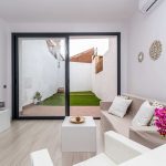 vista comedor con patio